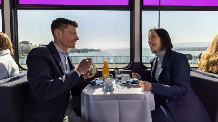 Erlebnis im Zmorge Tram der VBZ Eventlinie in Zürich