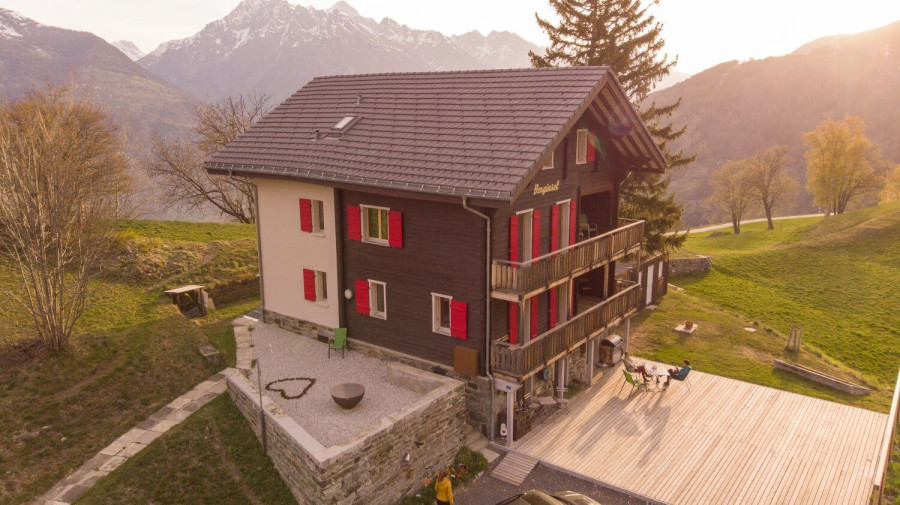 Brunch im Bed & Breakfast Berginsel in Oberems
