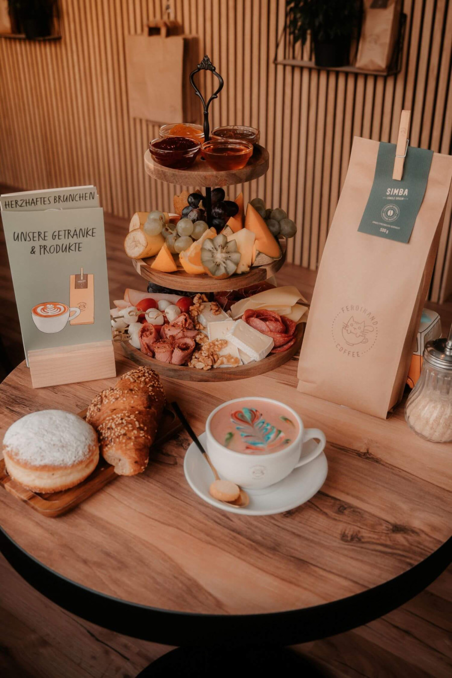 Frühstück im Ferdinand Coffee in Bern