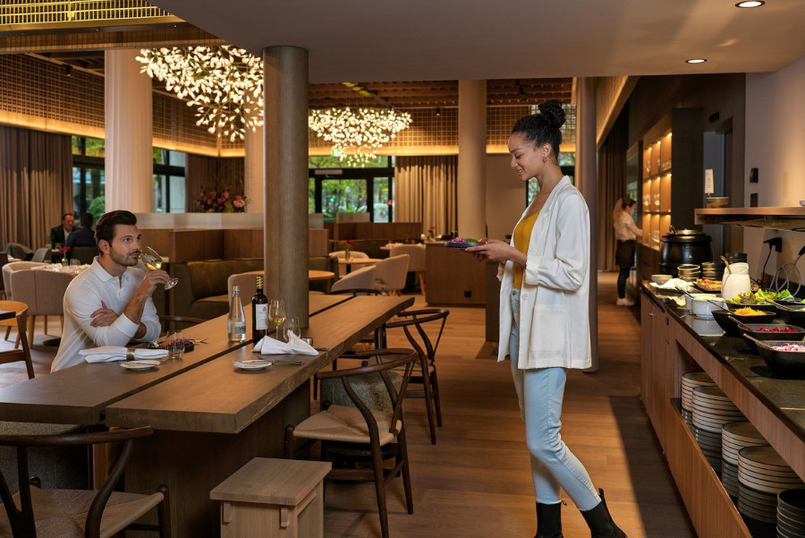 Frühstück oder Brunch im aigu Restaurant & Bar im Park Hotel Zug