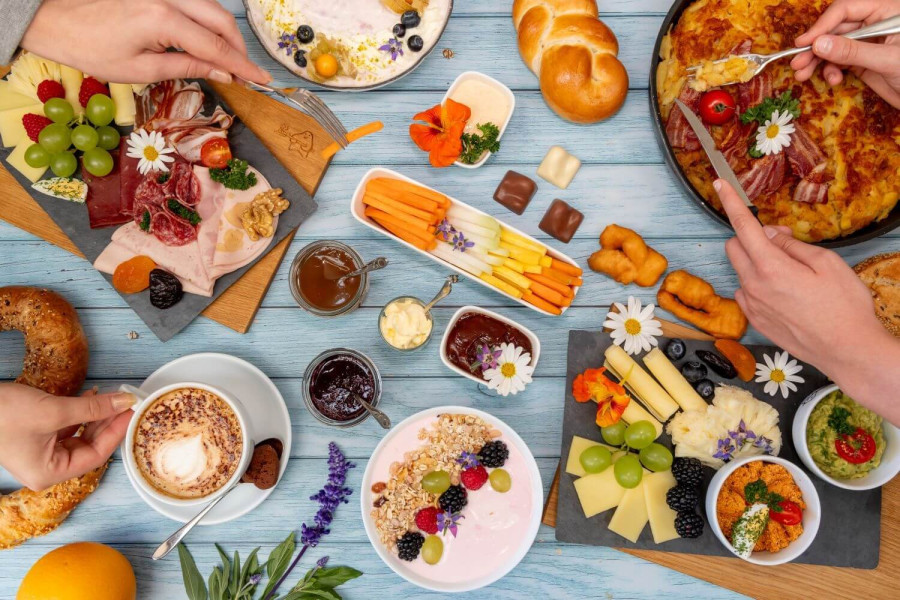 Frühstück oder Brunch im Bäckerforum Aeschlimann Zollbrück