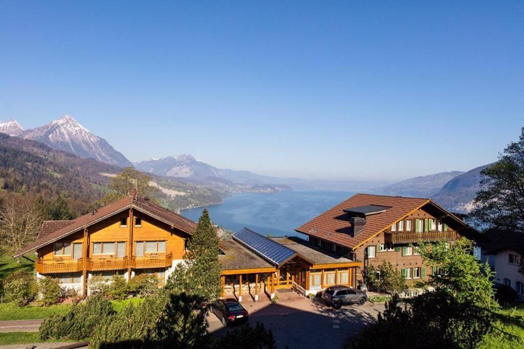 sonntagsbrunch-im-hotel-meielisalp-in-leissigen